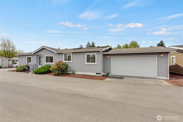 Property Photo:  2611 S 288th Street 34  WA 98003 