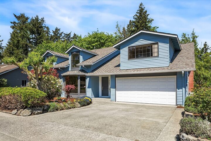 Property Photo:  14602 SE 165th Place  WA 98058 