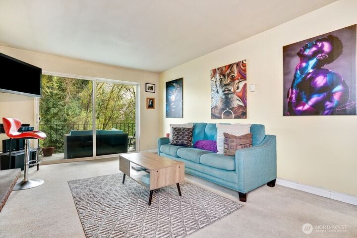 Property Photo:  4525 S Henderson Street 302  WA 98118 
