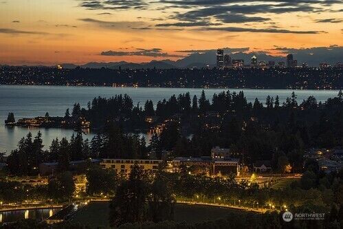 Property Photo:  4701  133rd Avenue SE  WA 98006 