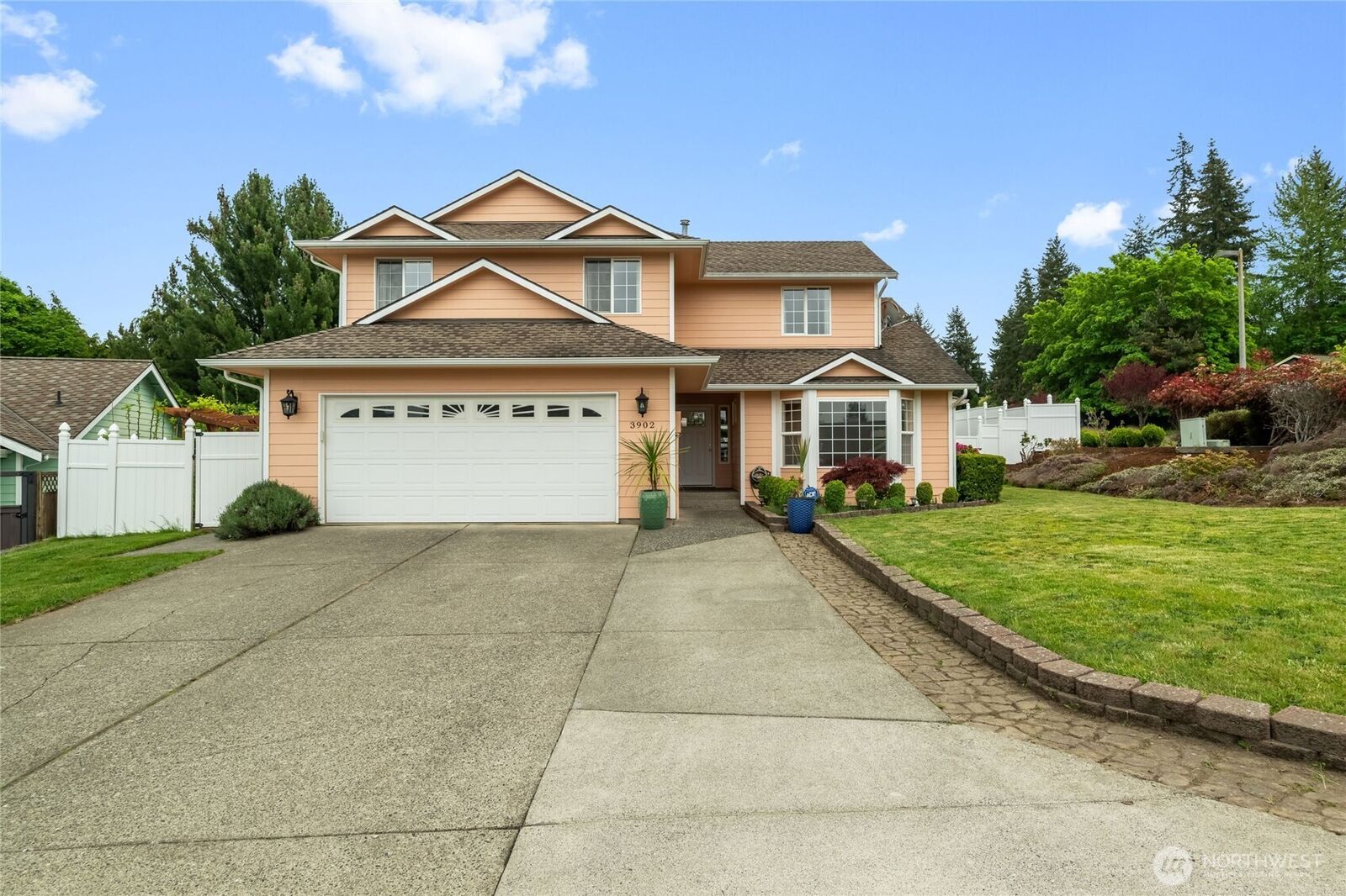 Property Photo:  3902  Timothy Court  WA 98226 