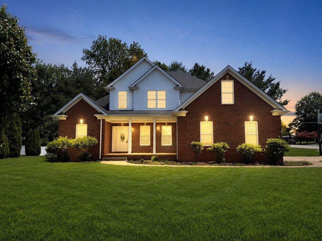 Property Photo:  2536 Avondale Drive  KY 42104 