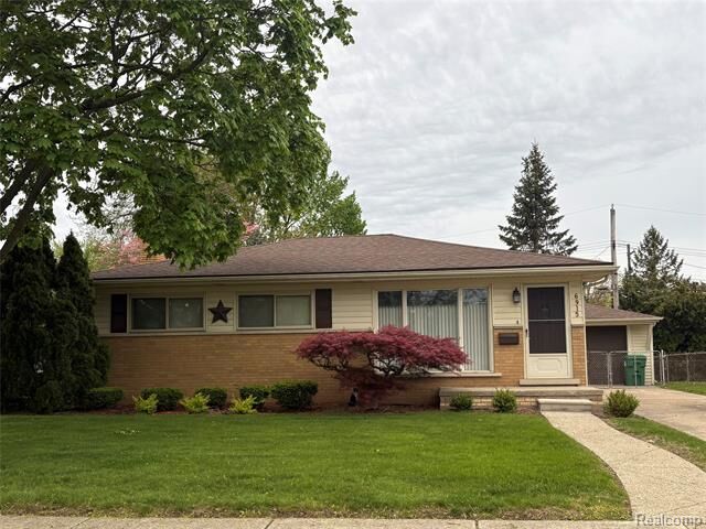 Property Photo:  6915 Dover Street  MI 48135 