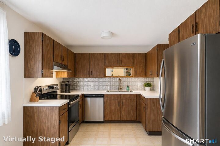 Property Photo:  14 Heritage Circle B  CT 06488 