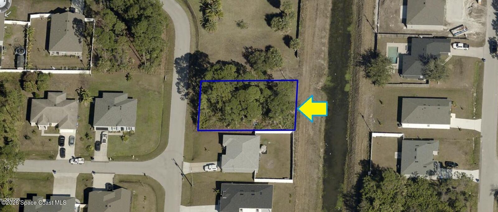 Property Photo:  2321 Hagoplan Avenue SW  FL 32908 