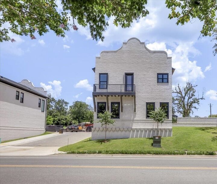 Property Photo: 275 S Franklin Boulevard 6 FL 32301