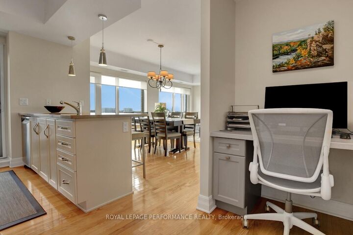 Property Photo: 75 Cleary Avenue 1101 ON K2A 1R8