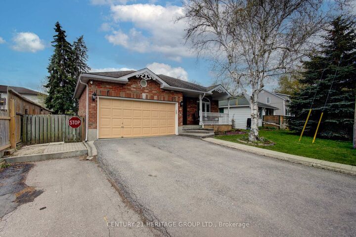 Property Photo: 137 Queen Street ON L9R 1K4