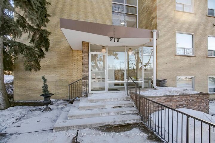 Property Photo: 219 Wilson Avenue 305 ON M5M 3B2