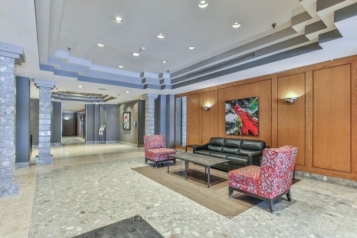 Property Photo: 695 Richmond Street 1406 ON N6A 5M8