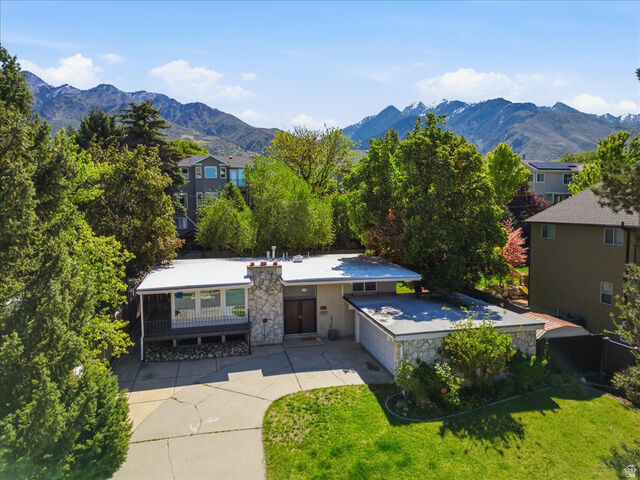 Property Photo:  6557 S 2600 E  UT 84121 
