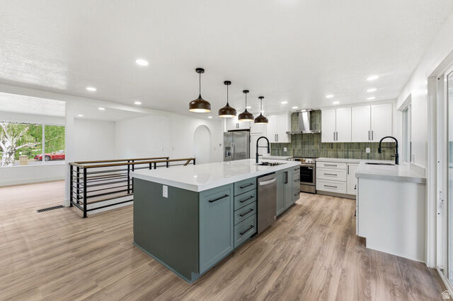Property Photo:  871 N Bonita Way E  UT 84014 