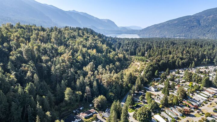 Property Photo:  45942 Sleepy Hollow Road  BC V2R 5A8 