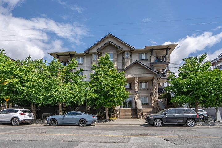 5438 198 Street 213 — photo 1