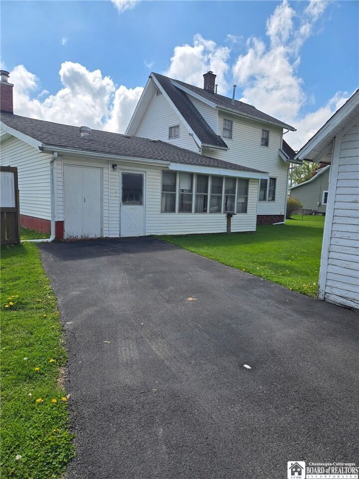 Property Photo:  1048 Olean Portville Road  NY 14760 