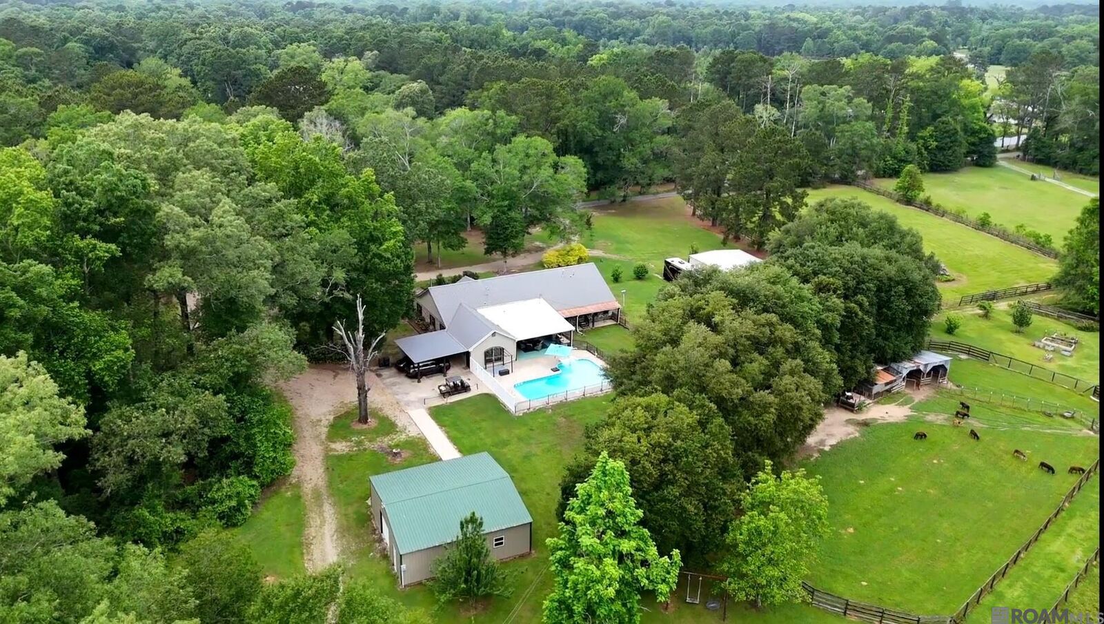 Property Photo:  3869 Turner Rd  LA 70730 