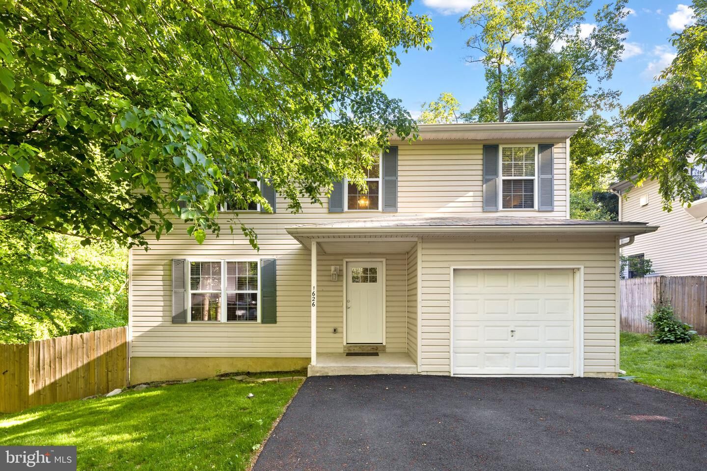 Property Photo:  1626 Winter Avenue  PA 19047 