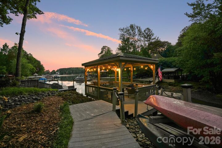 Property Photo:  188 Lake Mist Drive  NC 28117 