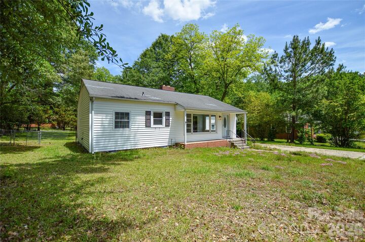 Property Photo:  605 Gillsbrook Road  SC 29720 