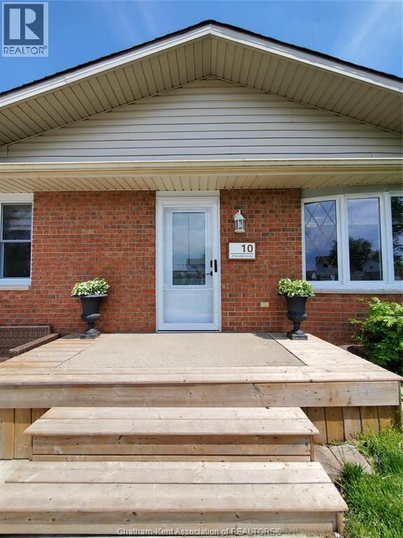 Property Photo:  10 Athlone Road  ON N0P 2L0 