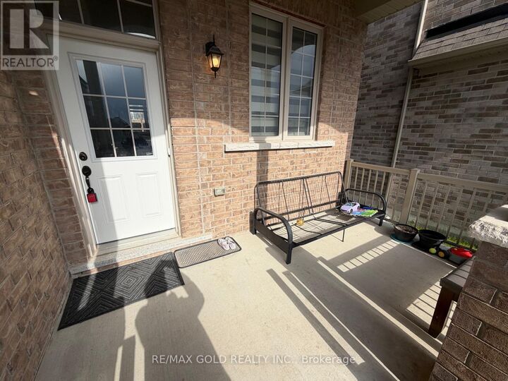 Property Photo:  31 Lawrence D. Pridham Avenue  ON L9R 0X1 