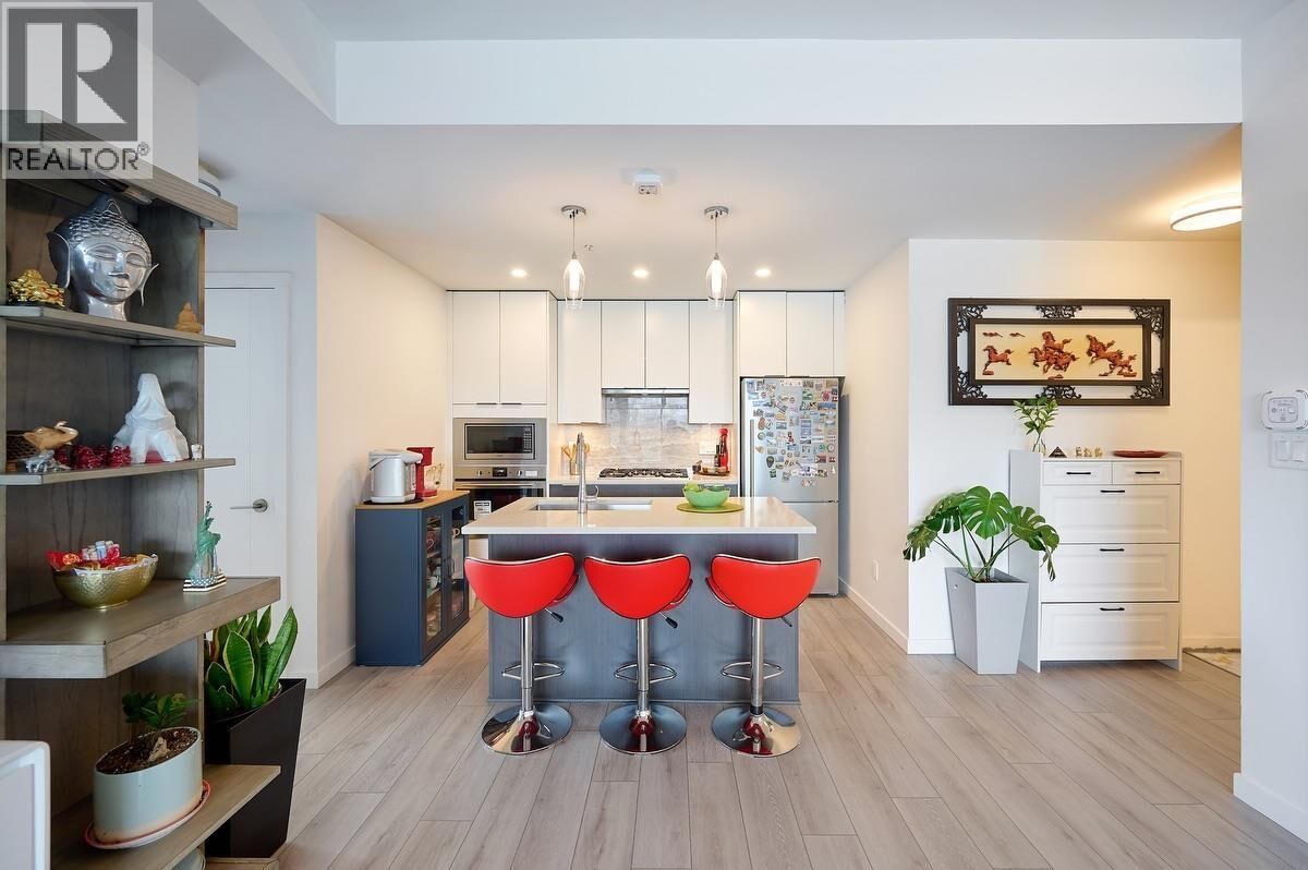 Property Photo:  11641 227 Street 317  BC V2X 9J6 