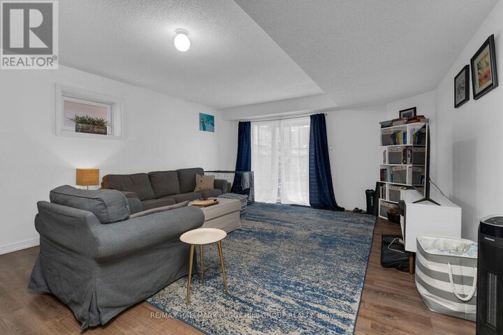 Property Photo:  194 Country Lane Lower  ON L4N 0W1 