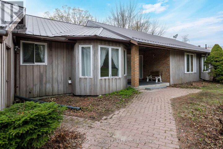 Property Photo:  1076 Birchcliffe Crescent  ON L3V 0W1 