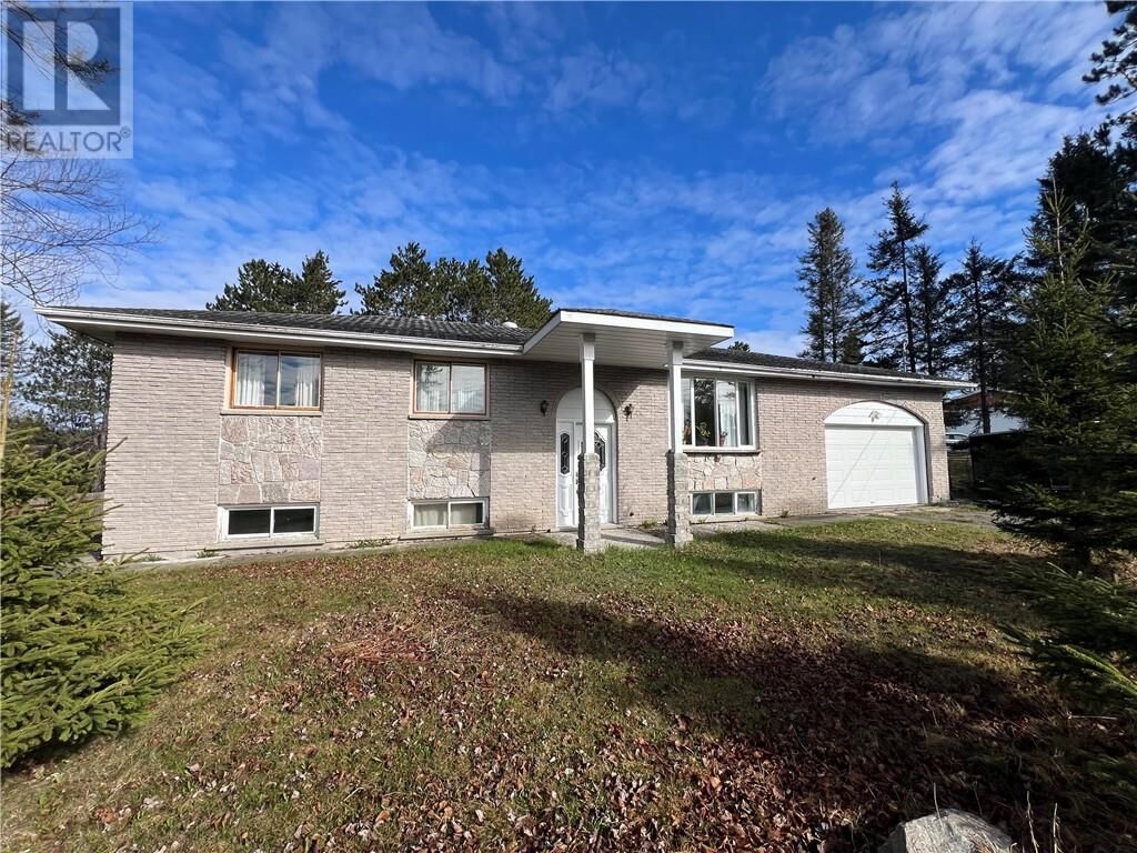 Property Photo:  7 Spruce Street  ON P0M 2G0 