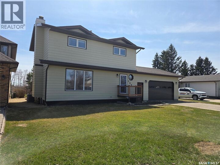 Property Photo:  509 Carlyle Avenue  SK S0C 0R0 