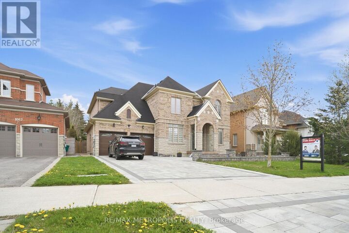 Property Photo:  1069 Nellie Little Crescent  ON L3X 3E3 