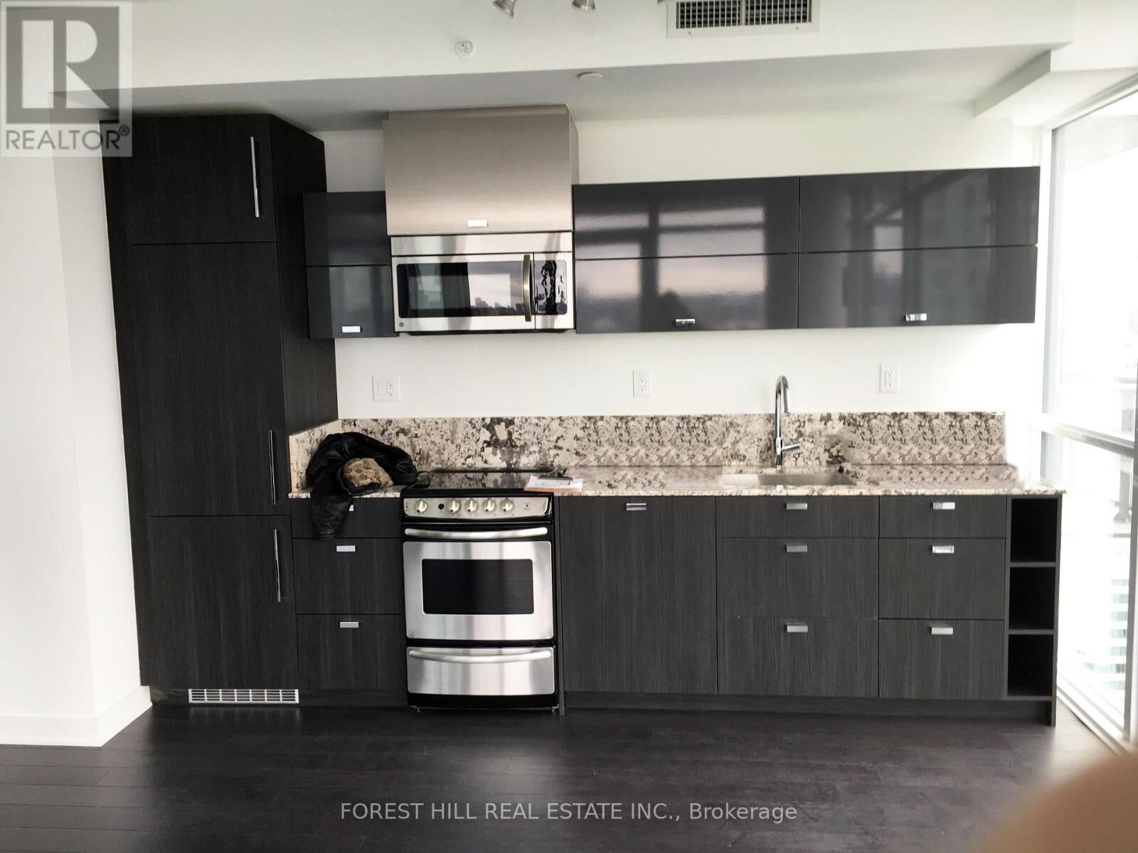 Property Photo:  290 Adelaide Street West 3104  ON M5V 0P3 