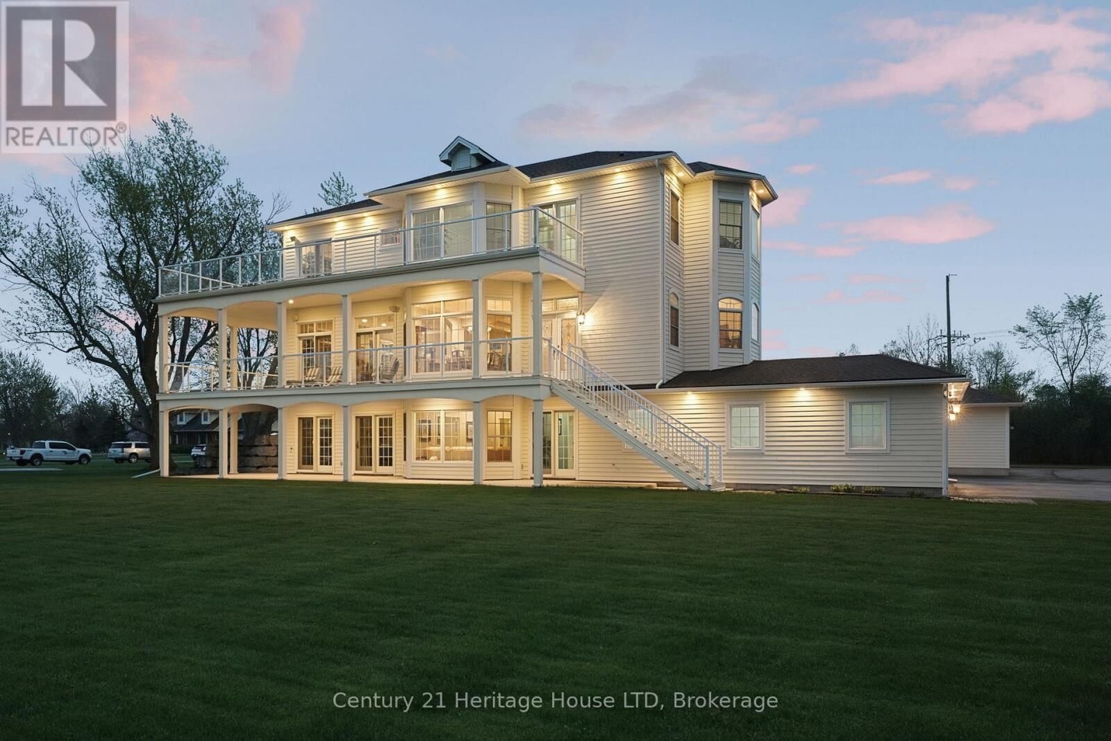 Property Photo:  4069 Niagara River Parkway  ON L0S 1S0 