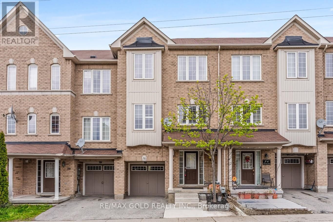 Property Photo:  52 Arizona Drive  ON L6Y 0R6 