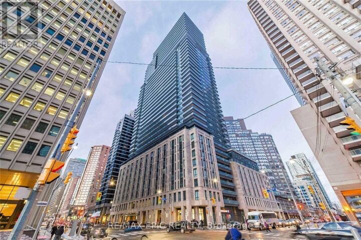 Property Photo:  955 Bay Street Lph06  ON M5S 0C6 