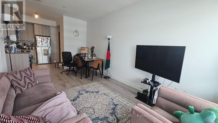 Property Photo:  1455 Celebration Drive 2505  ON L1W 0C3 