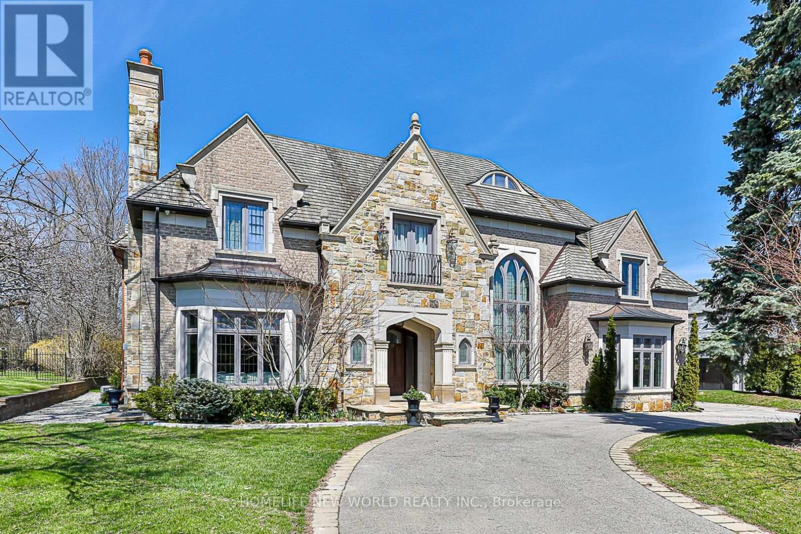 Property Photo:  11 Purling Place  ON M3B 1V4 