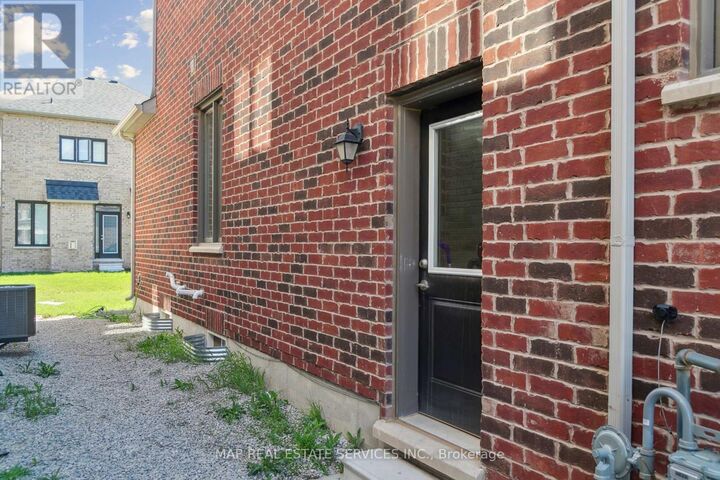 Property Photo:  1515 Kovachik Boulevard  ON L9E 1T4 