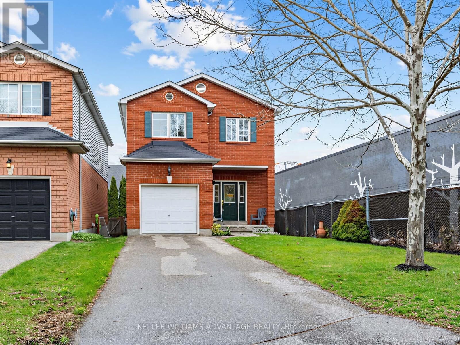 Property Photo:  98 Coalport Drive  ON M1N 4B8 