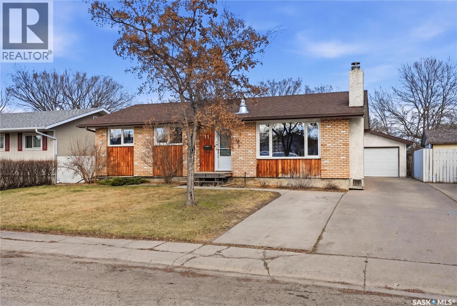 Property Photo:  11 Norwood Crescent  SK S4R 0A2 