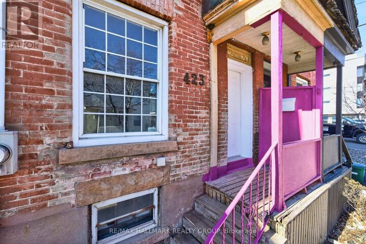 Property Photo:  423 Arlington Avenue  ON K1R 6Z7 