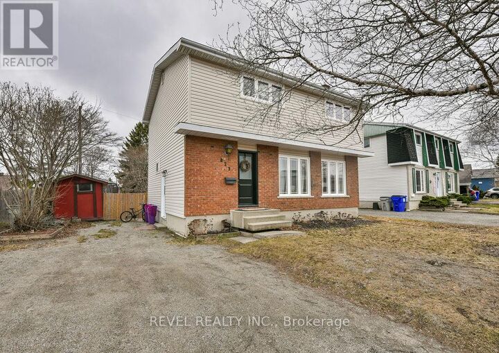 Property Photo:  827 Denise Street  ON P4N 7M5 