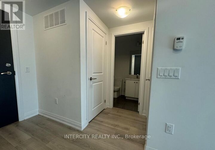 Property Photo:  85 Attmar Drive 138  ON L6P 0Y6 
