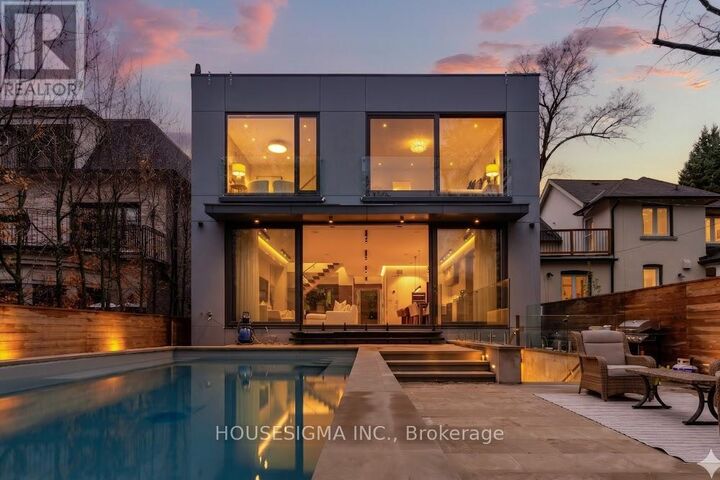 Property Photo:  307 Richview Avenue  ON M5P 3G4 