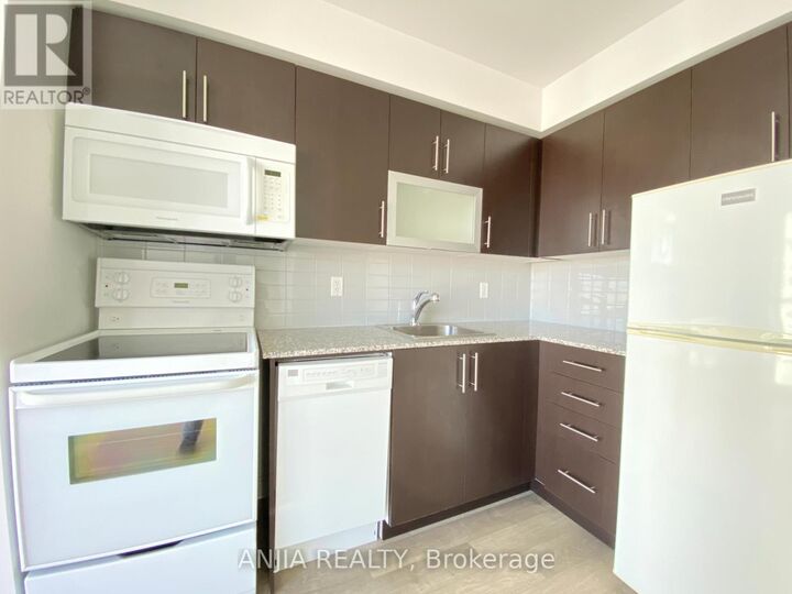 Property Photo:  50 Town Centre Court 2005  ON M1P 0A9 