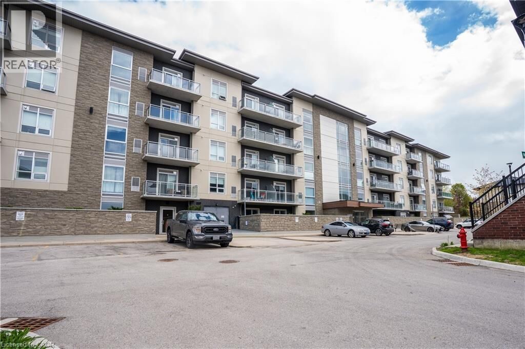 Property Photo:  16 Markle Crescent 105  ON L9G 0H4 