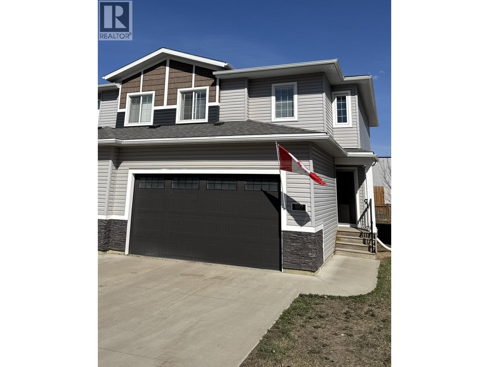 Property Photo:  10104 114A Avenue 109  BC V1J 0K5 