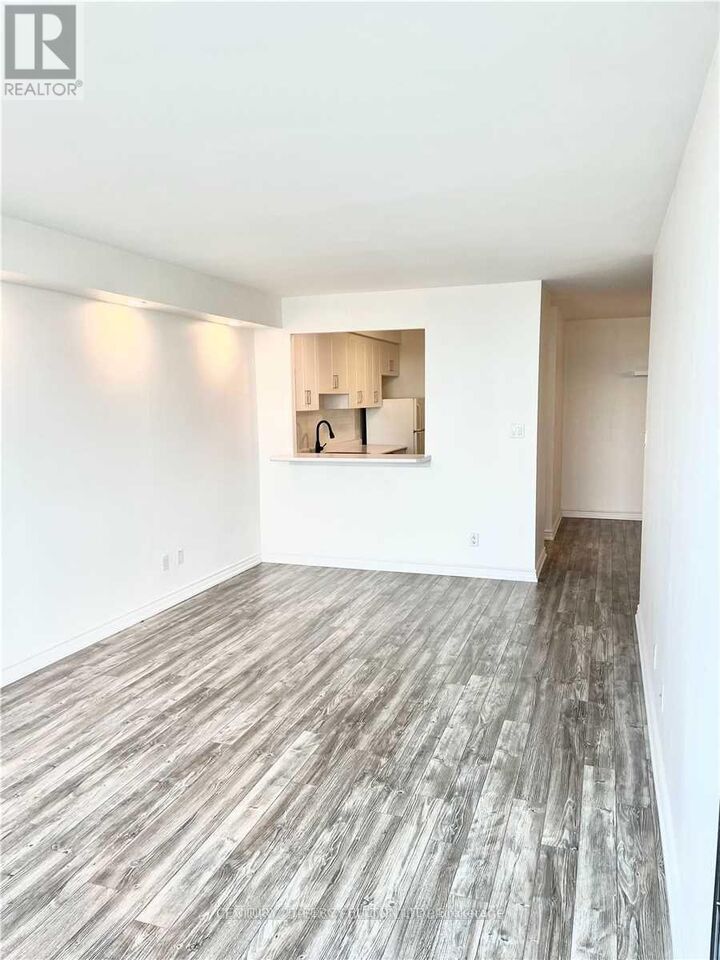 Property Photo:  75 Bamburgh Circle 1619  ON M1W 3W1 