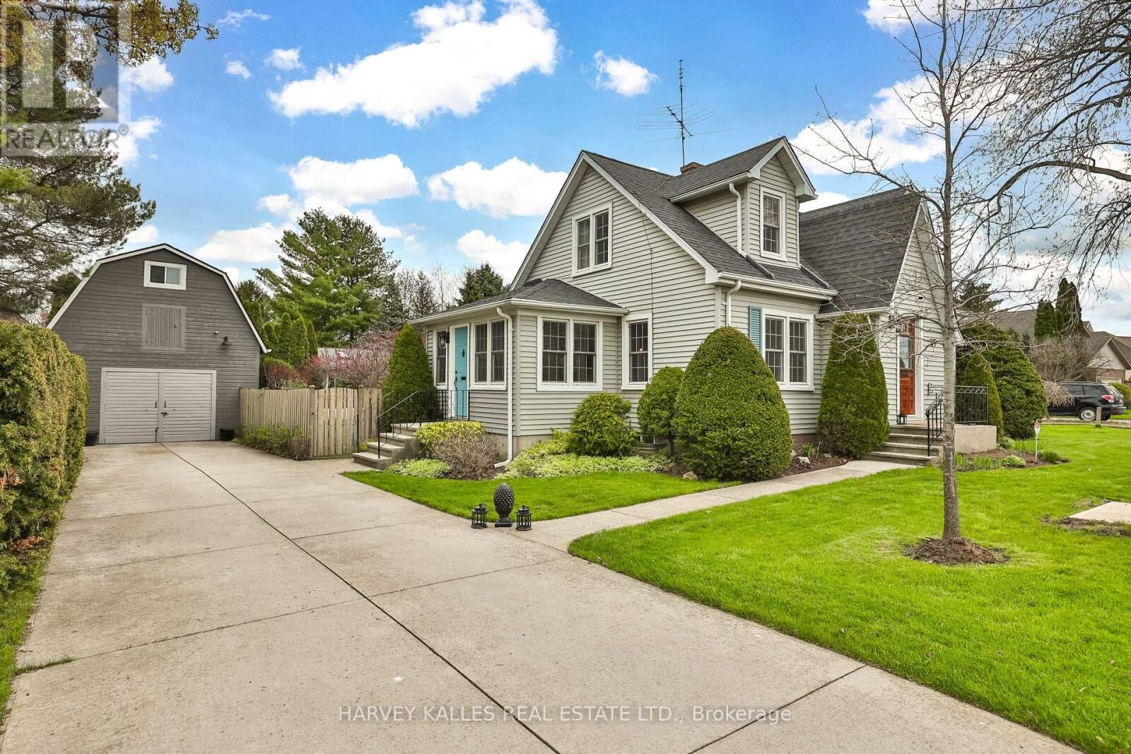Property Photo:  179 Niagara Street  ON L0S 1J0 