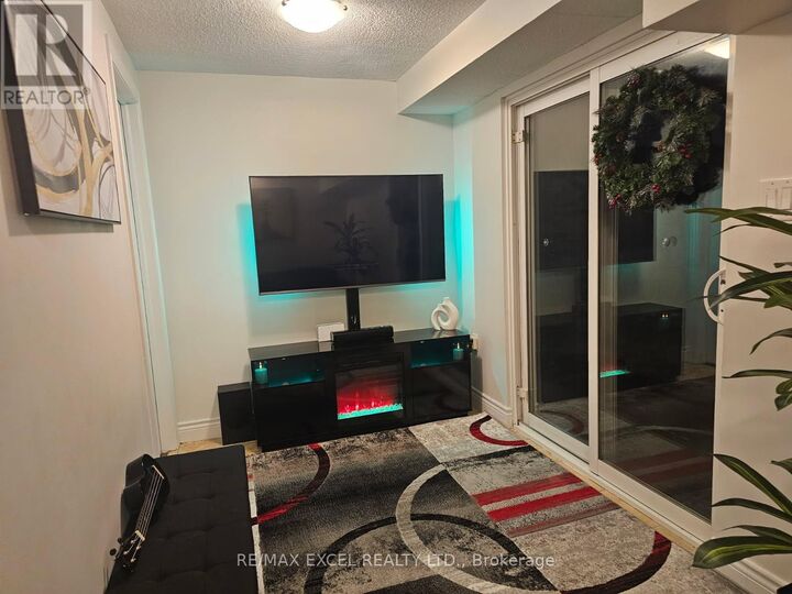 Property Photo:  64 Fieldwood Drive Bsmt  ON M1V 3G4 